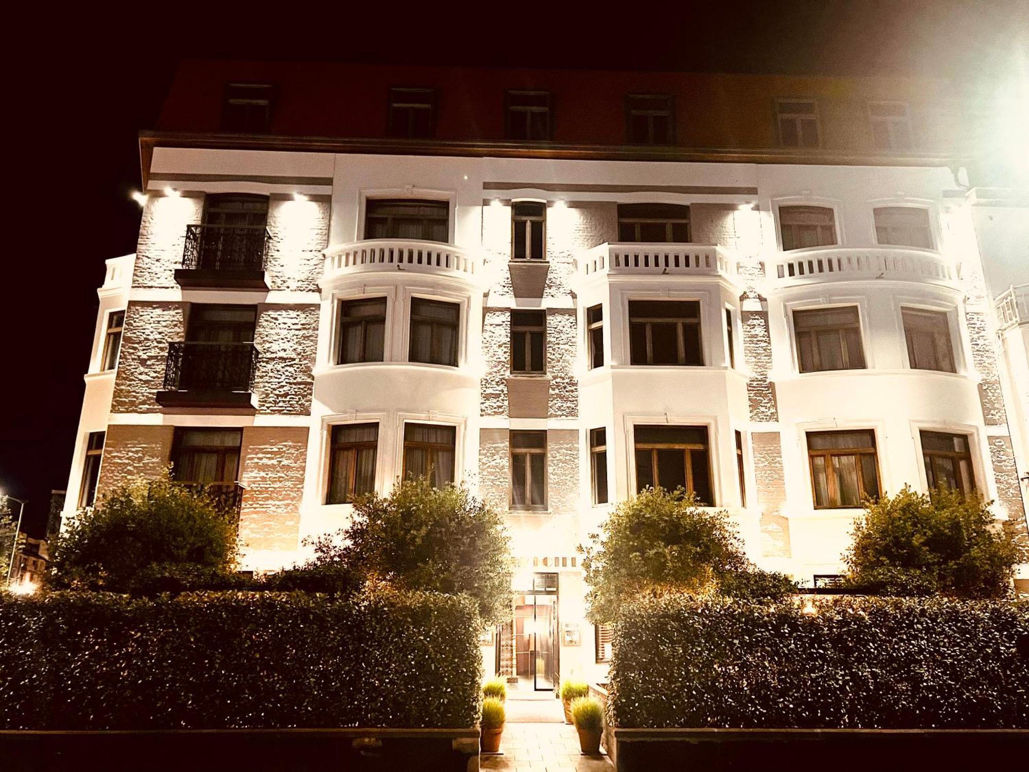 Gatsby - Adults Only - Small Luxury - By F-hotels 4*
